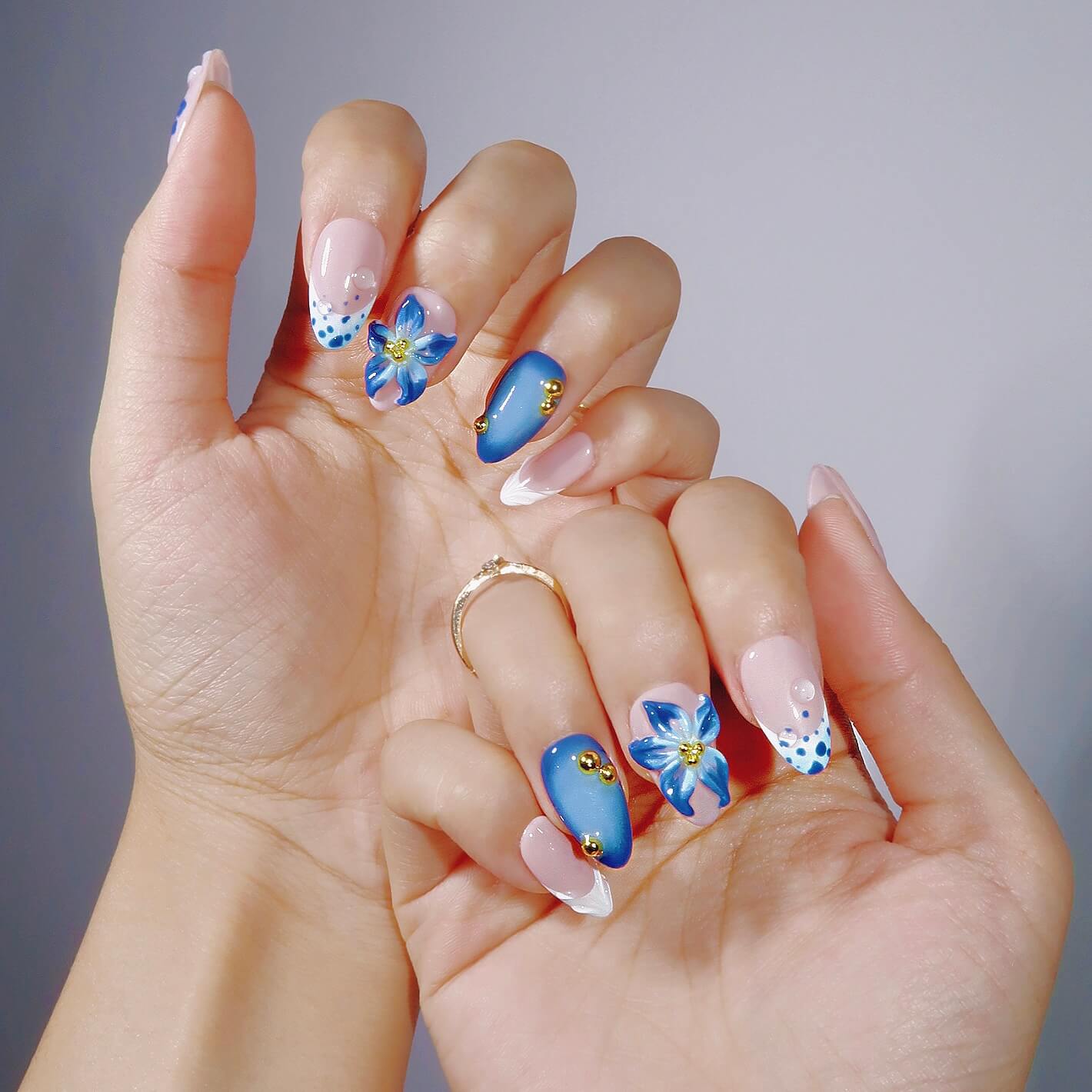 Azure Muse