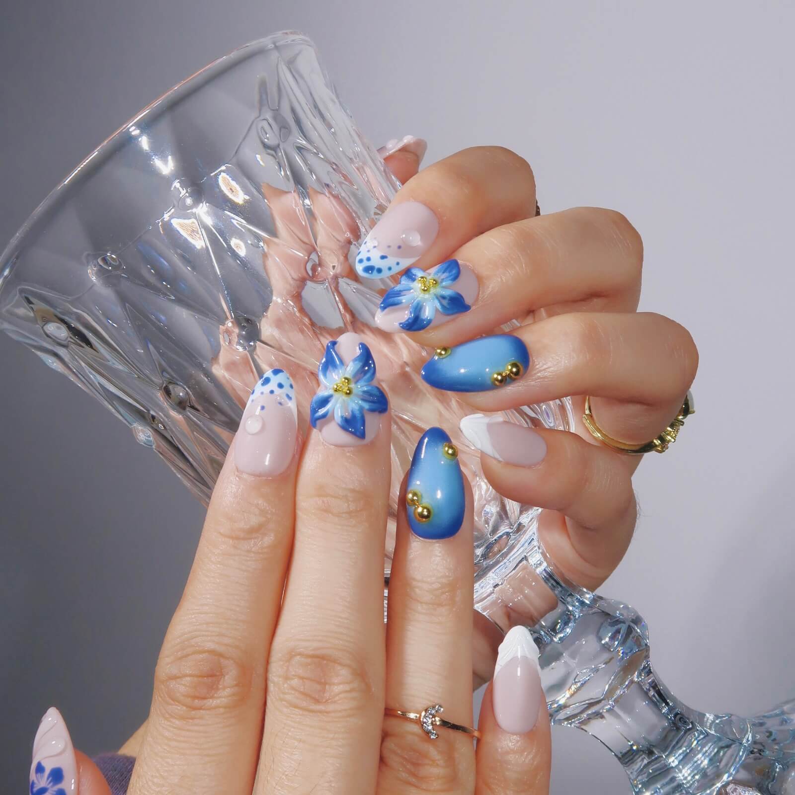 Azure Muse