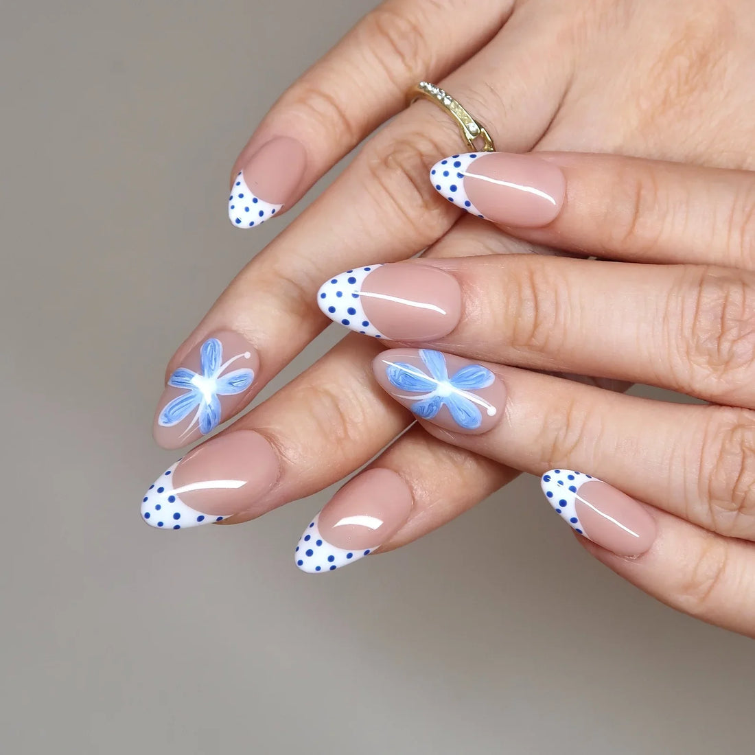 Blue Daisy