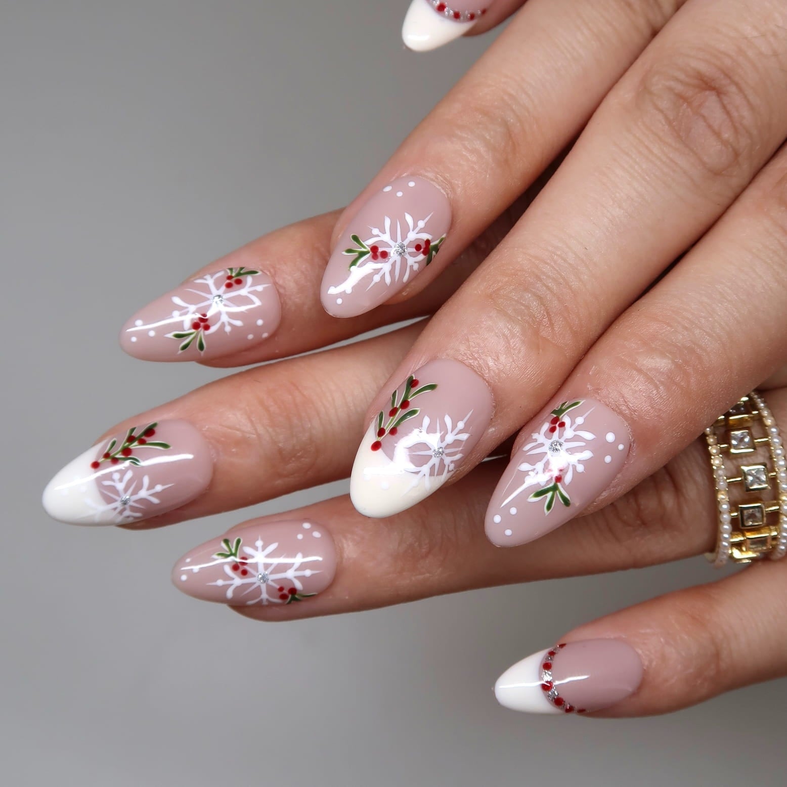 Mistletoe Glam