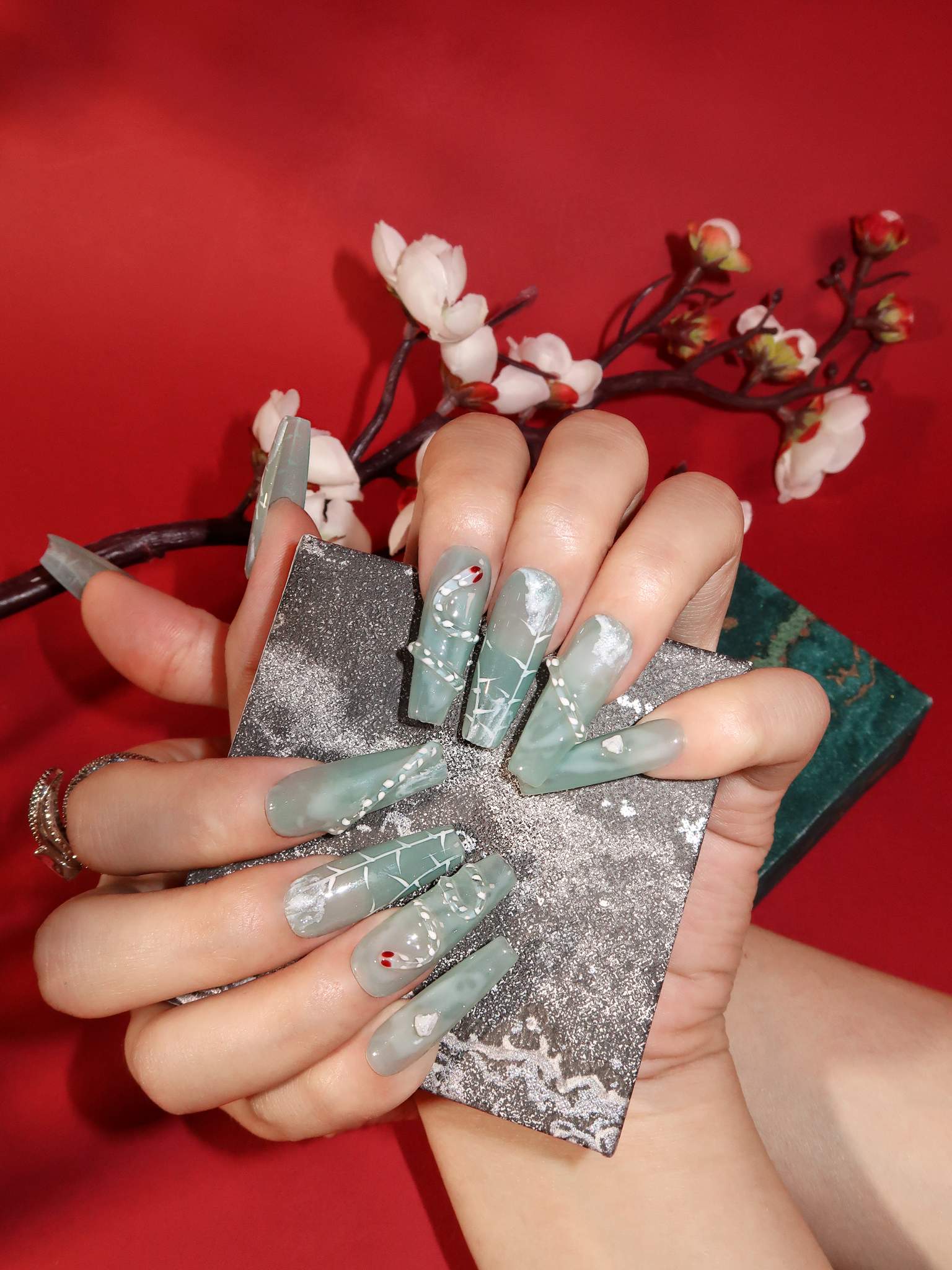 Opalescent S