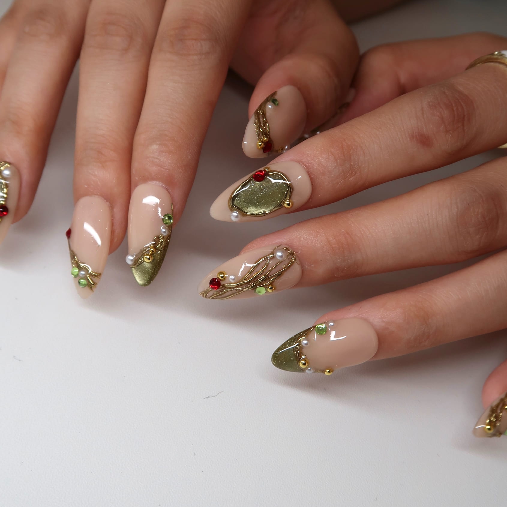 Pine Jewel